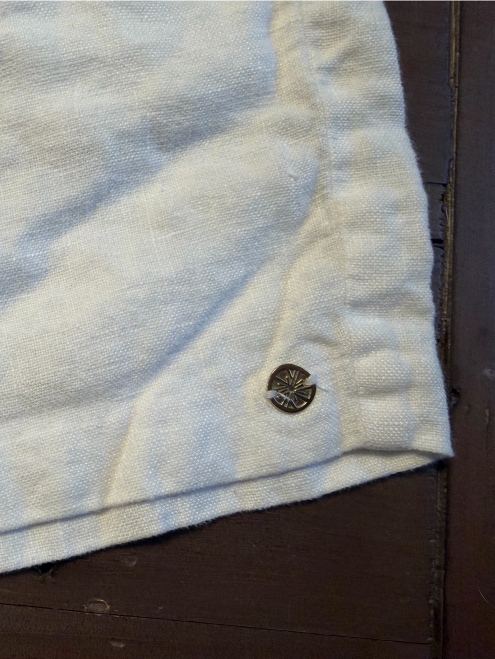 Lilly Pulitzer White Textured Cropped Linen Shorts, Large - Picture 2 of 4